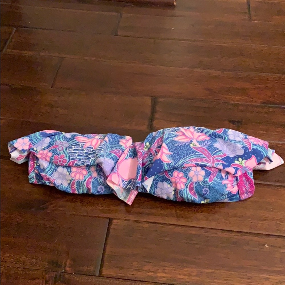 Victoria’s Secret Ruffle Bandeau Swim Suit Top EUC